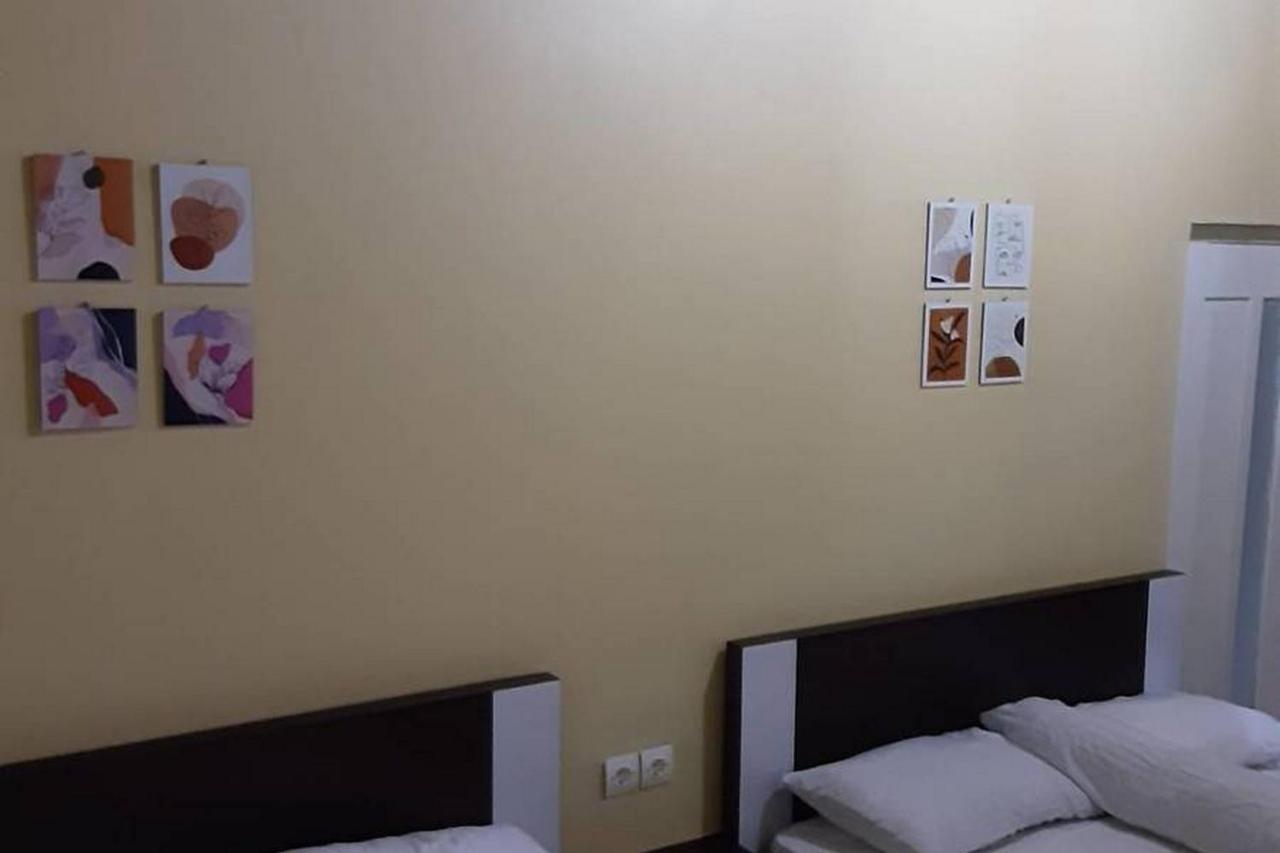 Guest House Syariah Lp3B Brebes Redpartner Kültér fotó